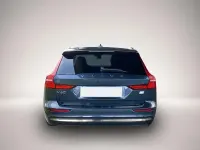 Gebraucht Volvo V60 Core 455 PS (334 kW) 2022 Manufacturer Kombi