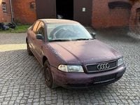 Gebraucht Audi A4 102 PS (75 kW) 1995 Rot Limousine