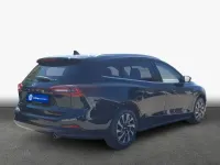 Gebraucht Ford Focus Titanium 125 PS (91 kW) 2024 Agate black metallic Kombi