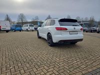 Gebraucht VW Touareg R-line 286 PS (210 kW) 2022 Weiß SUV