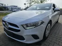 Gebraucht Mercedes A160 Edition 110 PS (80 kW) 2021 Weiss Limousine