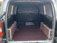 Neu Fiat Doblò 131 PS (96 kW) 2026 Grau Van / Kleinbus