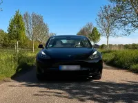 Second-hand Tesla Model 3 239 kW (325 CP) 2022 Negru Berlinǎ
