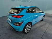 Gebraucht Hyundai Kona Basis 100 kW (136 PS) 2024 Blau SUV