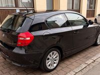 Gebraucht BMW 116 122 PS (89 kW) 2010 Schwarz Kleinwagen