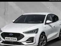 Gebraucht Ford Focus ST-Line X 116 PS (85 kW) 2024 Frozen white uni Limousine