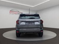 Neu Dacia Duster 131 PS (96 kW) 2025 Grau SUV