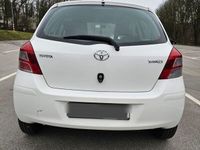 gebraucht Toyota Yaris 1,0-l-VVT-i - | Servo | 5 Türer