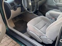 Gebraucht VW Golf IV 75 PS (55 kW) 1998 Grün Kleinwagen