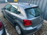Gebraucht VW Polo 75 PS (55 kW) 2012 Grau Kleinwagen