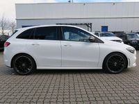 Gebraucht Mercedes B200 AMG line 150 PS (110 kW) 2022 Van / Kleinbus