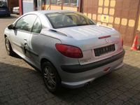 gebraucht Peugeot 206 CC 110