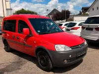 Gebraucht Opel Combo 94 PS (69 kW) 2008 Rot Van / Kleinbus