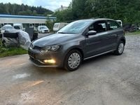 Gebraucht VW Polo 90 PS (66 kW) 2016 Grau Kleinwagen