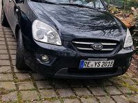 Gebraucht Kia Carens 140 PS (102 kW) 2009 Schwarz Van / Kleinbus