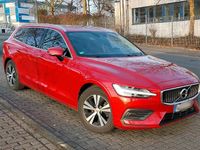 Gebraucht Volvo V60 Momentum 150 PS (110 kW) 2019 Rot Kombi