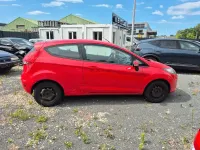 Gebraucht Ford Fiesta 95 PS (69 kW) 2010 Rot