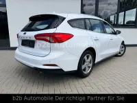 Gebraucht Ford Focus 120 PS (88 kW) 2019 Weiß Limousine