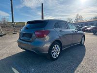 Gebraucht Mercedes A200 Style 156 PS (114 kW) 2013 Grau Limousine