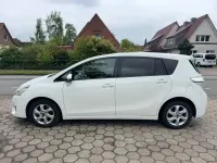 Gebraucht Toyota Verso Executive 147 PS (108 kW) 2013 Weiß Van / Kleinbus