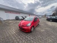 Gebraucht Toyota Aygo Basis 68 PS (50 kW) 2010 Rot Kleinwagen
