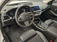 gebraucht BMW 330 d xDrive SportL LASER ACC H/K HuD