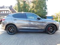 gebraucht Alfa Romeo Stelvio VELOCE Q4 2.0 TURBO HARMAN NAVI ASSITENZ PANO ACC PDC SHZ