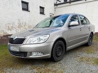 Gebraucht Skoda Octavia 105 PS (77 kW) 2012 Grau Limousine