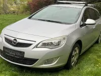 Gebraucht Opel Astra Sport 110 PS (80 kW) 2012 Silber Kombi