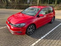Gebraucht VW Golf VII Sound 125 PS (91 kW) 2017 Rot Limousine