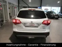 Gebraucht Suzuki Vitara 129 PS (94 kW) 2020 Weiß SUV