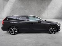 Gebraucht Volvo V60 Plus 398 PS (292 kW) 2025 Schwarz Kombi