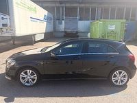 Gebraucht Mercedes A160 102 PS (75 kW) 2016 Schwarz Limousine