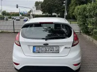 Gebraucht Ford Fiesta Trend 65 PS (47 kW) 2016 Weiß Kleinwagen