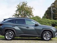 Neu Hyundai Tucson 215 PS (158 kW) 2025 Grün SUV