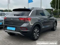 Gebraucht VW T-Roc Move 116 PS (85 kW) 2024 Indiumgrau (grau) SUV