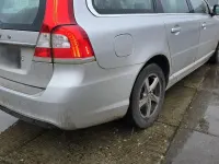 Second-hand Volvo V70 120 CP (88 kW) 2016 Argintiu Break