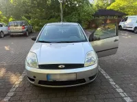 Gebraucht Ford Fiesta 80 PS (58 kW) 2005 Silber Kleinwagen