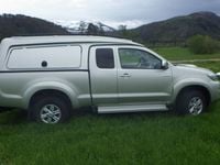 Gebraucht Toyota HiLux 144 PS (105 kW) 2012 Silber metallic Pickup