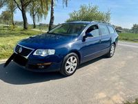 Usata VW Passat 101 CV (74 kW) 2009 Blu Station wagon