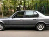 Używany BMW 750 300 KM (220 kW) 1991 Szary Sedan/Limuzyna