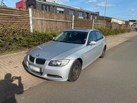 Gebraucht BMW 320 163 PS (119 kW) 2007 Silber Limousine