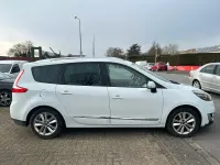 Gebraucht Renault Grand Scénic III Luxe 131 PS (96 kW) 2012 Weiß Van / Kleinbus