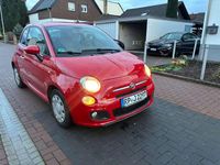 Gebraucht Fiat 500 105 PS (77 kW) 2015 Rot Limousine