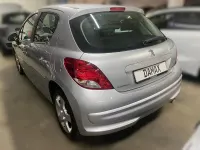 Gebraucht Peugeot 207 Premium 120 PS (88 kW) 2011 Grau Kleinwagen