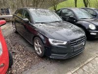 Gebraucht Audi A3 Attraction 110 PS (80 kW) 2016 Mythosschwarz metallic Kleinwagen