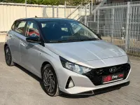 Gebraucht Hyundai i20 Trend 101 PS (74 kW) 2020 Silber Kleinwagen