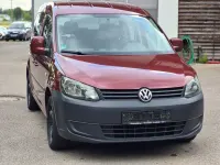 Gebraucht VW Caddy Trendline 105 PS (77 kW) 2012 Rot Van / Kleinbus