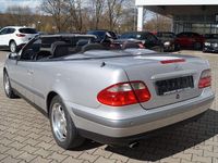 Gebraucht Mercedes CLK200 Elegance 136 PS (100 kW) 1999 Silber Cabrio