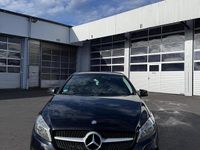 Gebraucht Mercedes A180 109 PS (80 kW) 2016 Schwarz Limousine